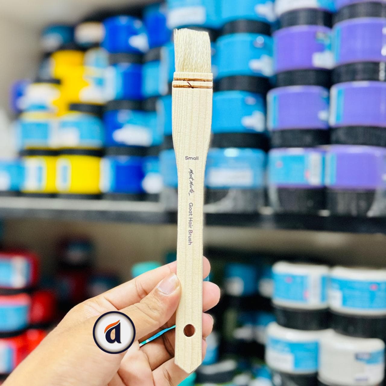 Mont Marte Goat Hair Brush 25mm